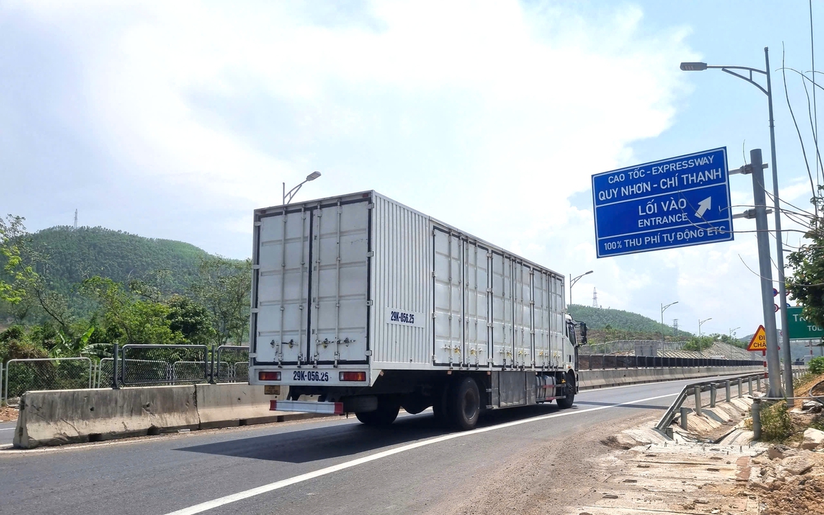 Ảnh bài viết: Hoàn thành hơn 7km cuối, chính thức khai thác toàn tuyến cao tốc Quy Nhơn - Chí Thạnh
